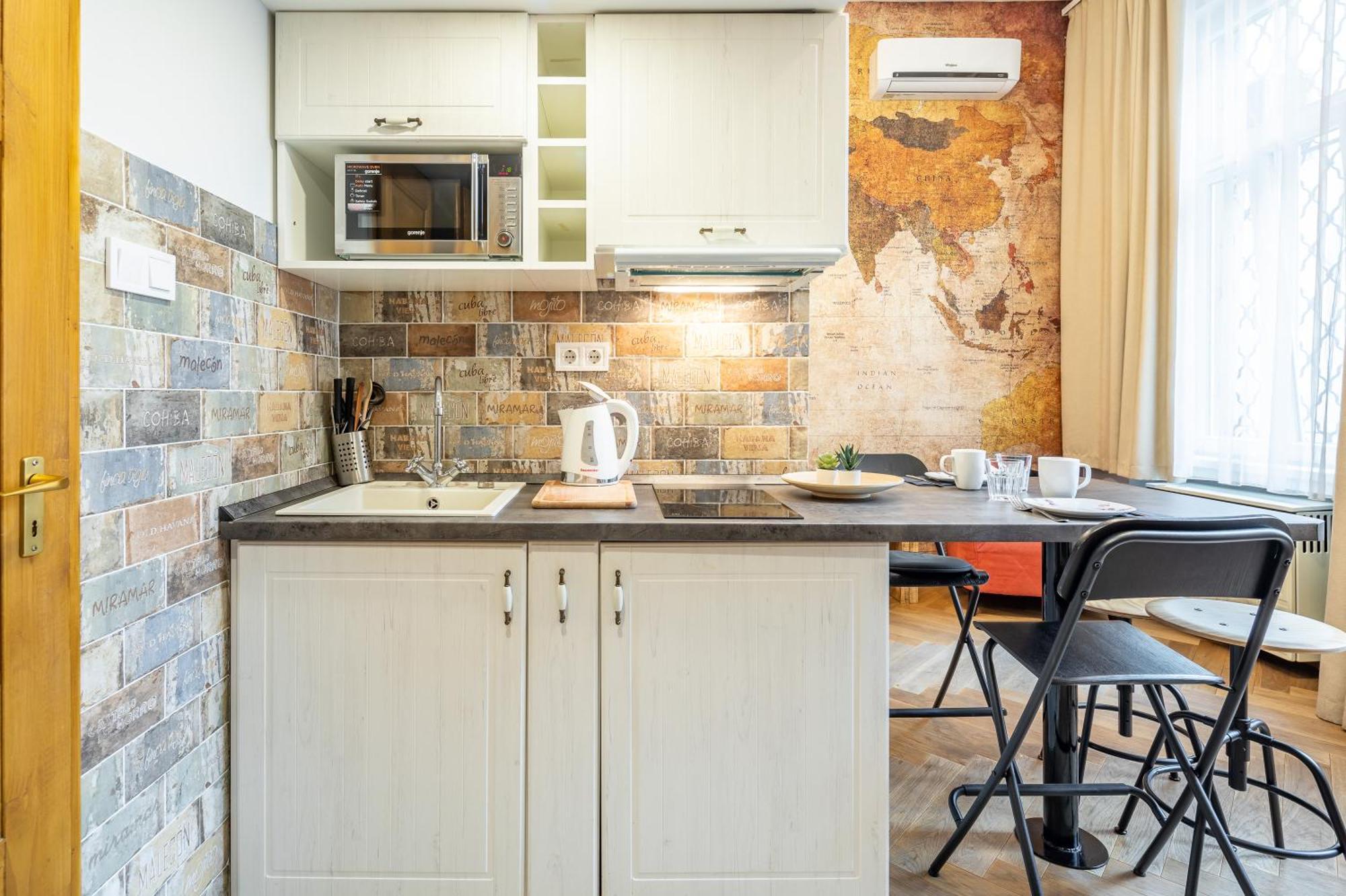 Luxurious At Center Apartamento